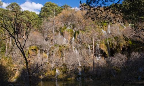 Nacimiento del Río Cuervo: emblema serrano